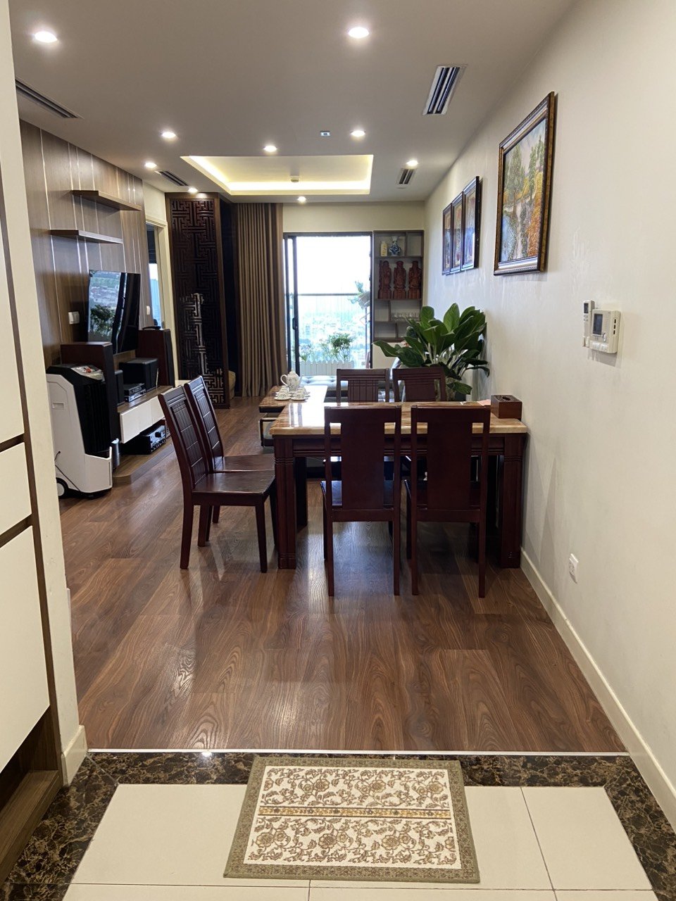 Bán căn hộ 2 ngủ 66m2 tại Imperia Garden, giá 6.1 tỷ, sổ hồng