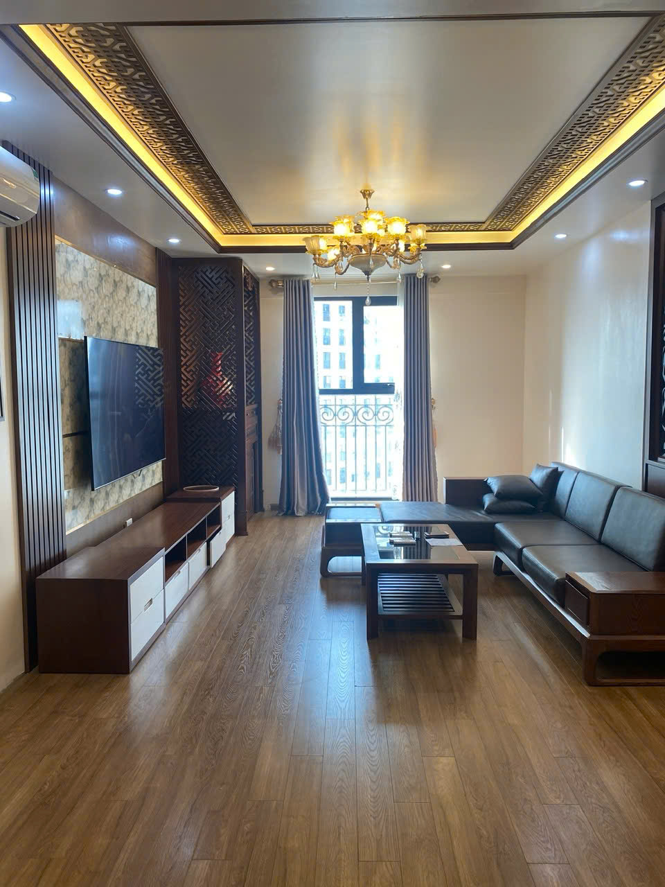 Bán căn hộ 110m2 The Emerald Đình Thôn quận Nam Từ Liêm giá 7,4 tỷ 3PN