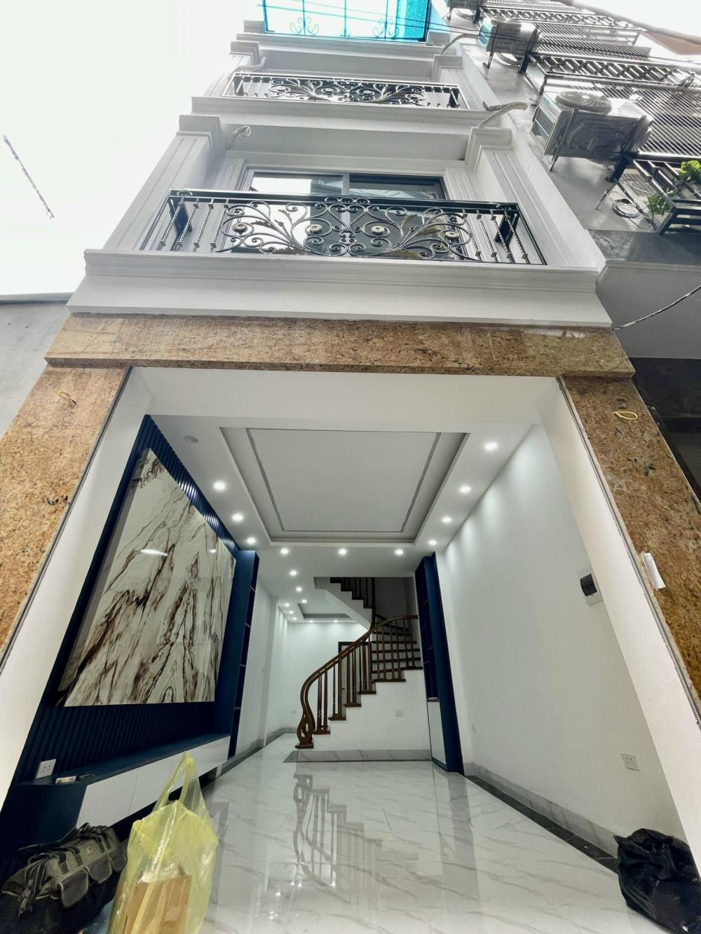 Bán nhà Bùi Xương Trạch, Thanh Xuân, 4 tầng, diện tích rộng 42m2