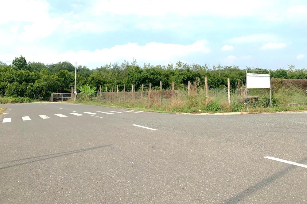 Bán đất 2 sào đất góc 2 mặt tiền, 2.675m2, view sông, công nghiệp dân đông