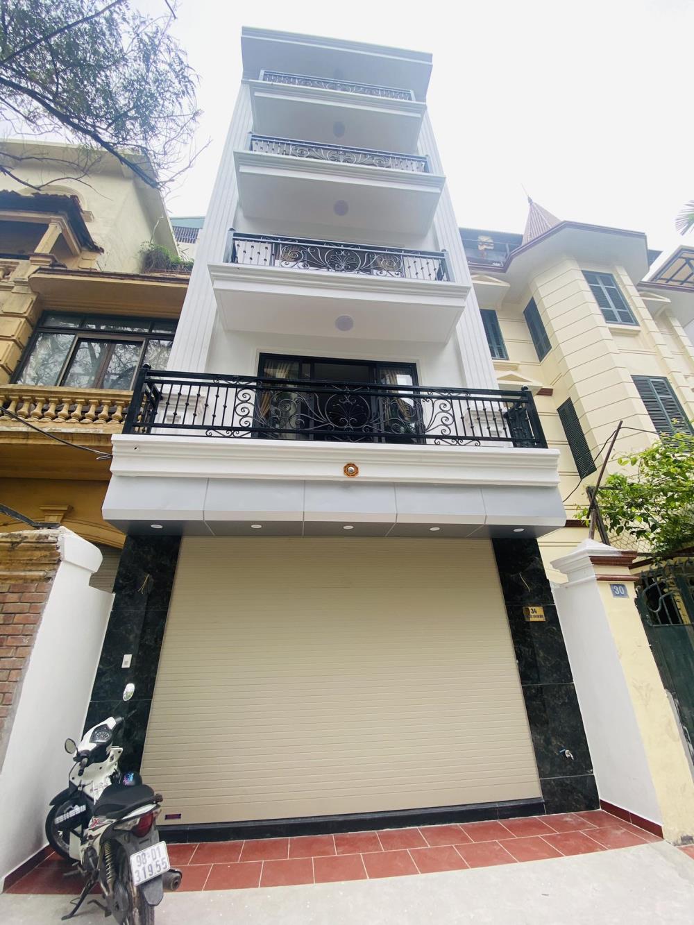 Siêu phẩm nhà Vạn Phúc, 5 tầng thang máy, vị trí siêu kinh doanh, gara oto