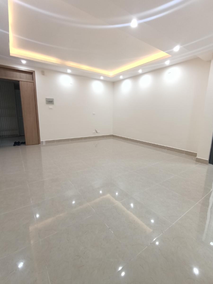 Cần bán căn hộ tòa A2 Bộ Quốc Phòng, Nguyễn Cơ Thạch, 82m2, 2PN, 2WC, giá 5.35 tỷ, full nội thất