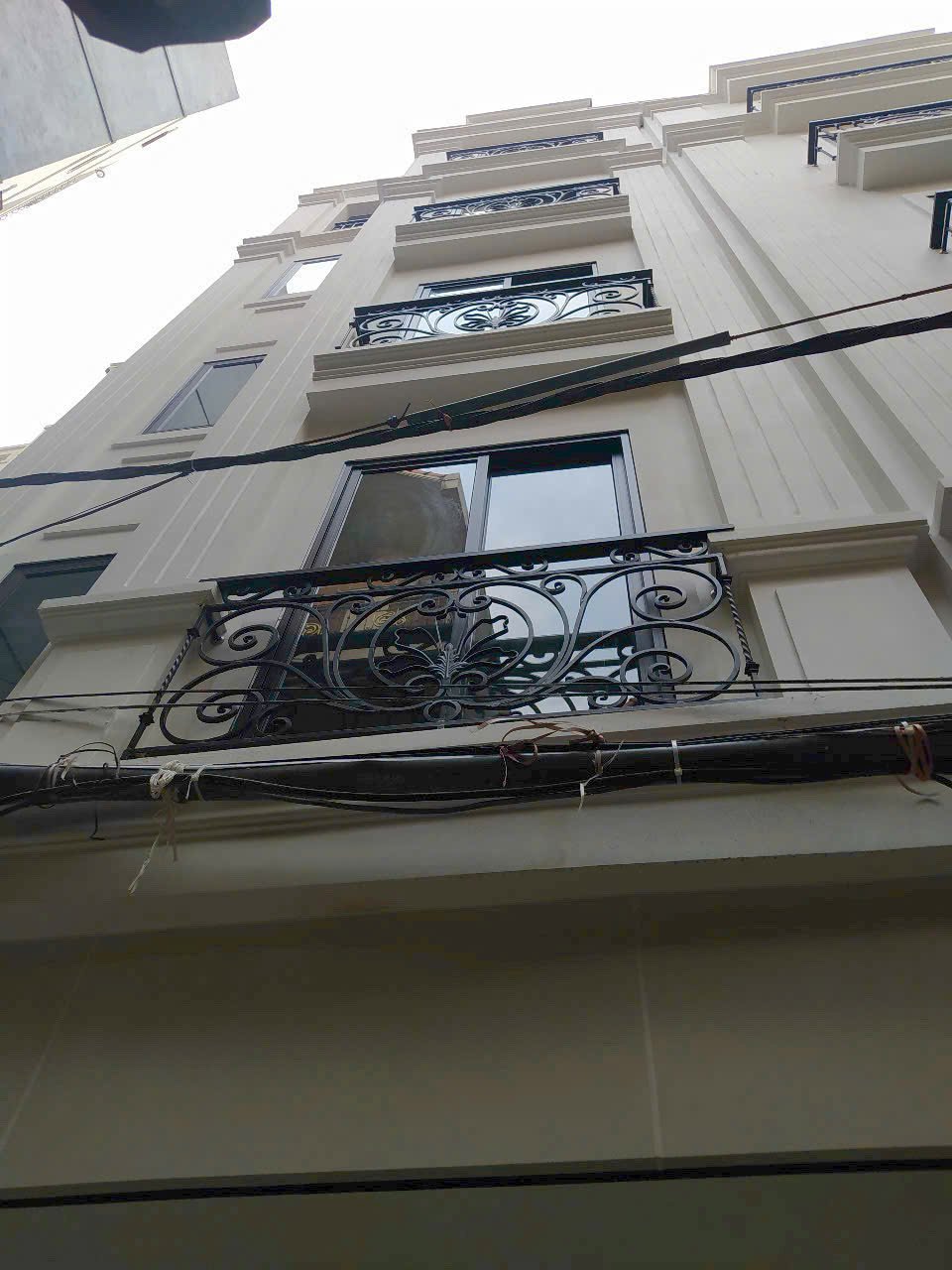 Bán căn nhà Hồ Tùng Mậu, Bắc Từ Liêm, diện tích 35m2 x 5 tầng, giá 7.8 tỷ