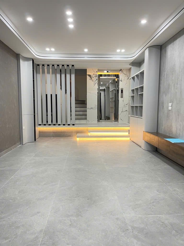 Nhà đẹp Ngọc Thụy Long Biên, 62m2 x 4 tầng, ngõ thông, gần hồ, giá 10 tỷ 4