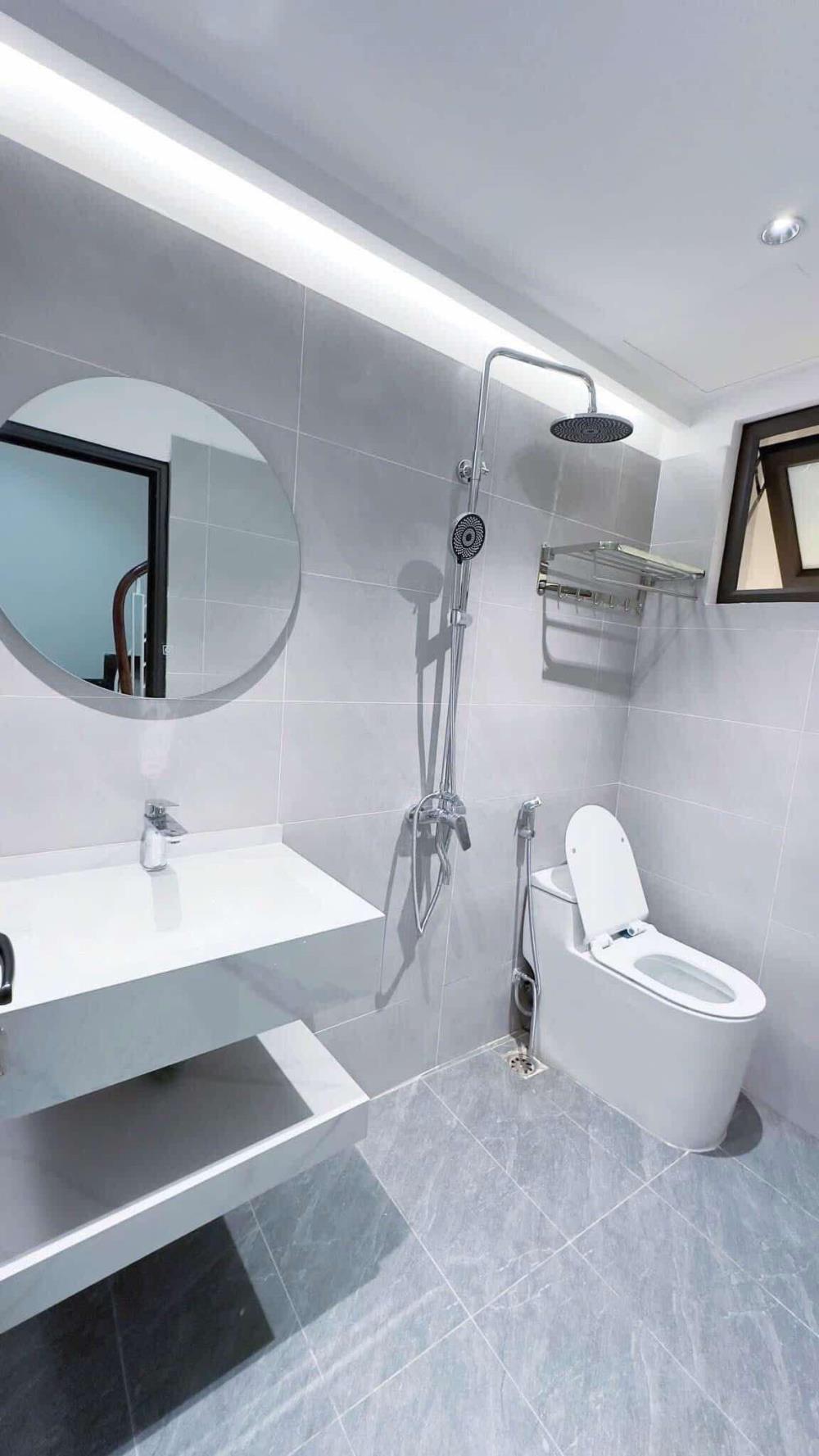 Bán nhà Khương Đình, Thanh Xuân, 32m2 x 5 tầng, full nội thất chỉ 6.8 tỷ
