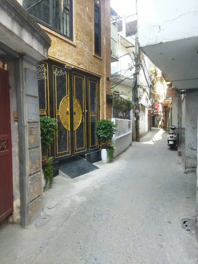 Bán nhà Phương Canh, tòa nhà dòng tiền, ngõ nông, sát phố, ô tô gần, giá 12.5 tỷ