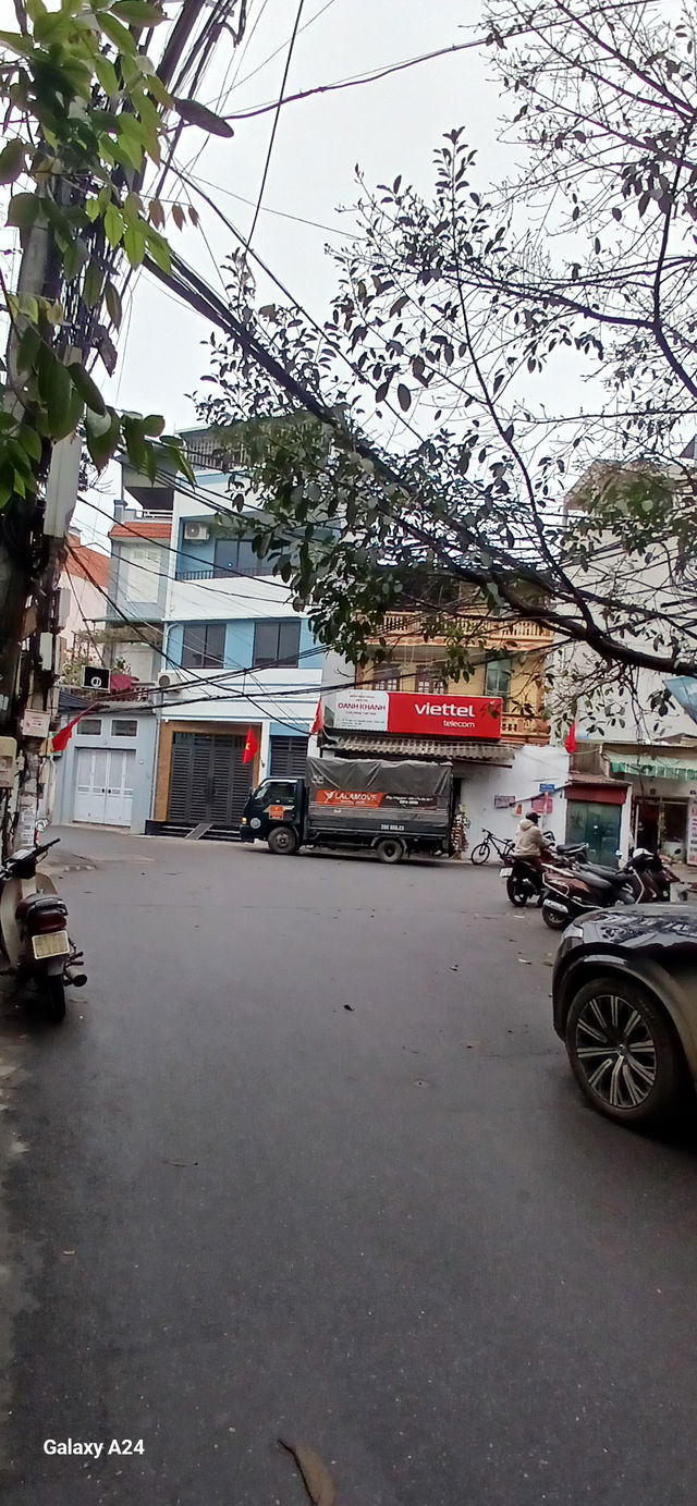 Bán nhà phố Nguyễn Chính, Hoàng Mai, 46m x 5 tầng, lô góc kinh doanh