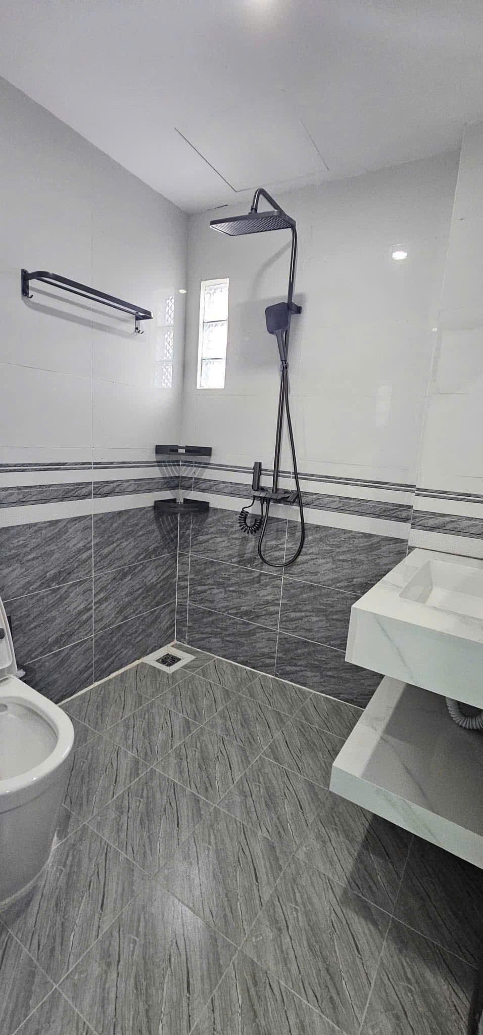 Chung cư mini 45m2 x 5tầng x 7phòng, dòng tiền 250/năm, sổ cất két