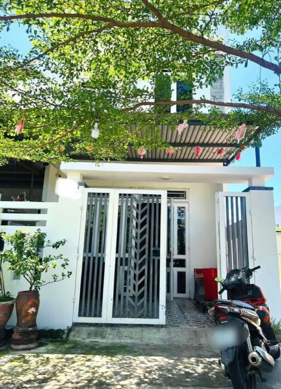Bán gấp nhà đường Giác Đạo, Tân Xuân, 92,9m2, gía 650 triệu, sổ hồng riêng, bao phí
