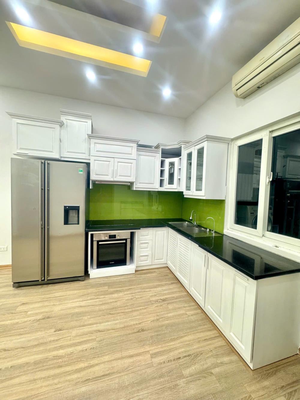Chính chủ bán căn góc, 2 mặt thoáng, full nội thất mới, 67m², tầng 15, giá 2,35 tỷ