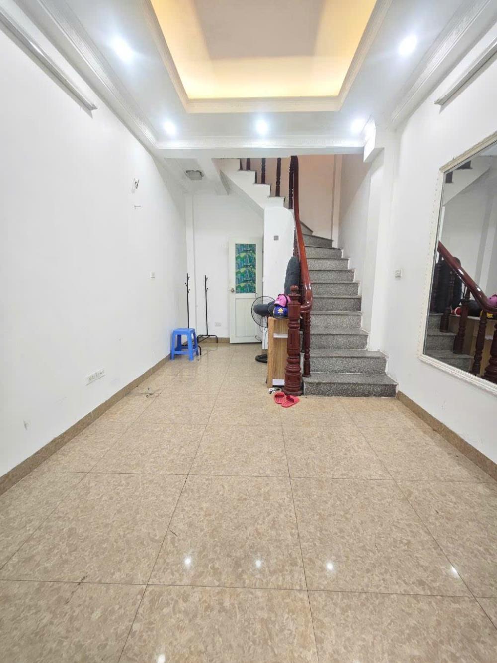 Bán nhà vị trí cực đỉnh, gần Lăng Bác, hộ khẩu Ba Đình, gần 6 tỷ