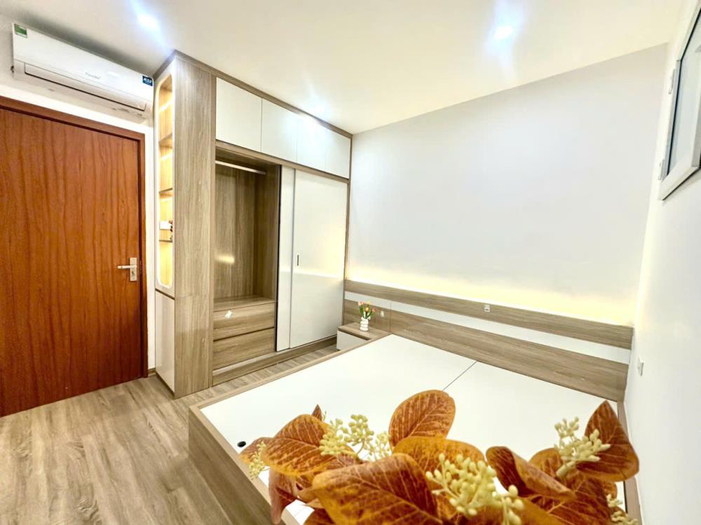 Bán căn hộ Vinhomes Central Park 3 phòng ngủ, 127,5m², có sổ hồng, full tiện ích, giá 11,8 tỷ bao phí