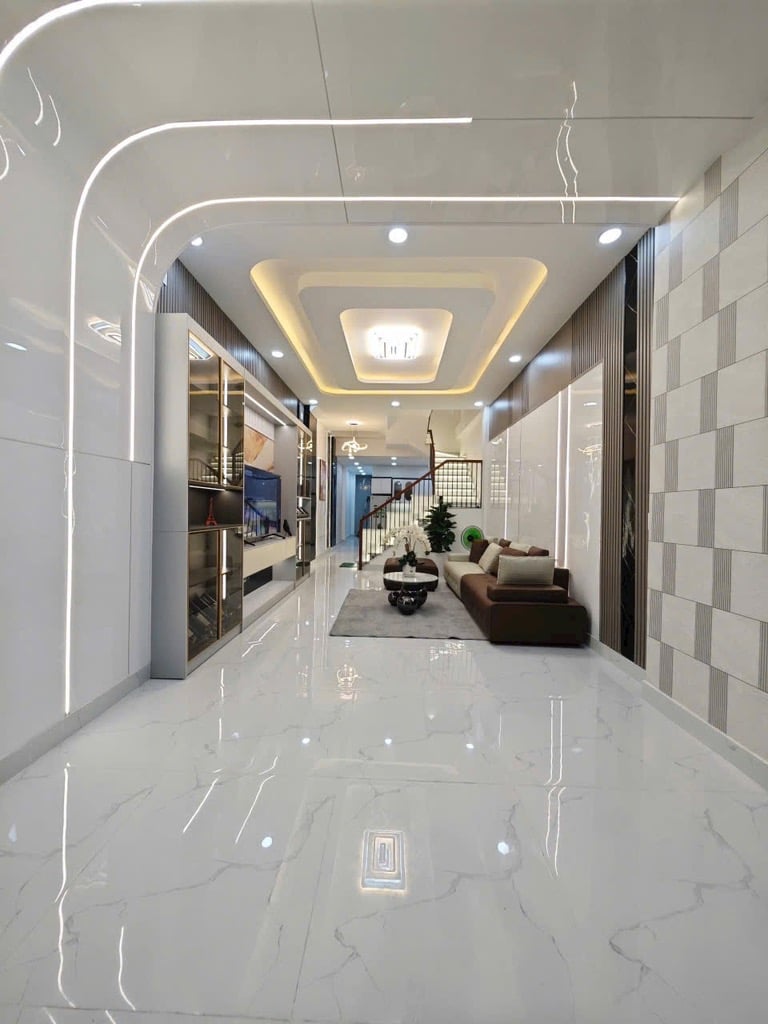 bán nhà Trương Thị Hoa, Q12, ngay Metro, full nội thất cao cấp, chỉ 6.25 tỷ