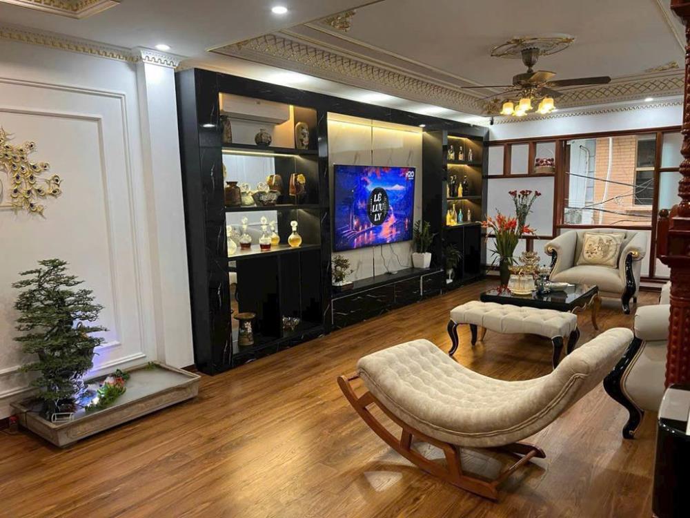Bán nhà Nguyễn Văn Cừ, Long Biên, 48m2 x 4 tầng thang máy, giá 10 tỷ 1