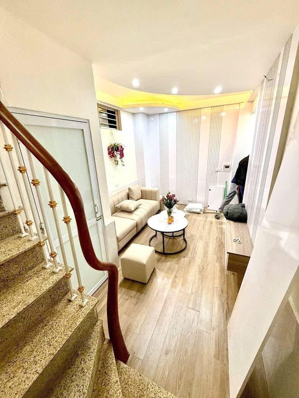 Bán nhà Nhân Hoà, Thanh Xuân, full nội thất, 5 tầng, 3 phòng ngủ, chỉ 4.5 tỷ