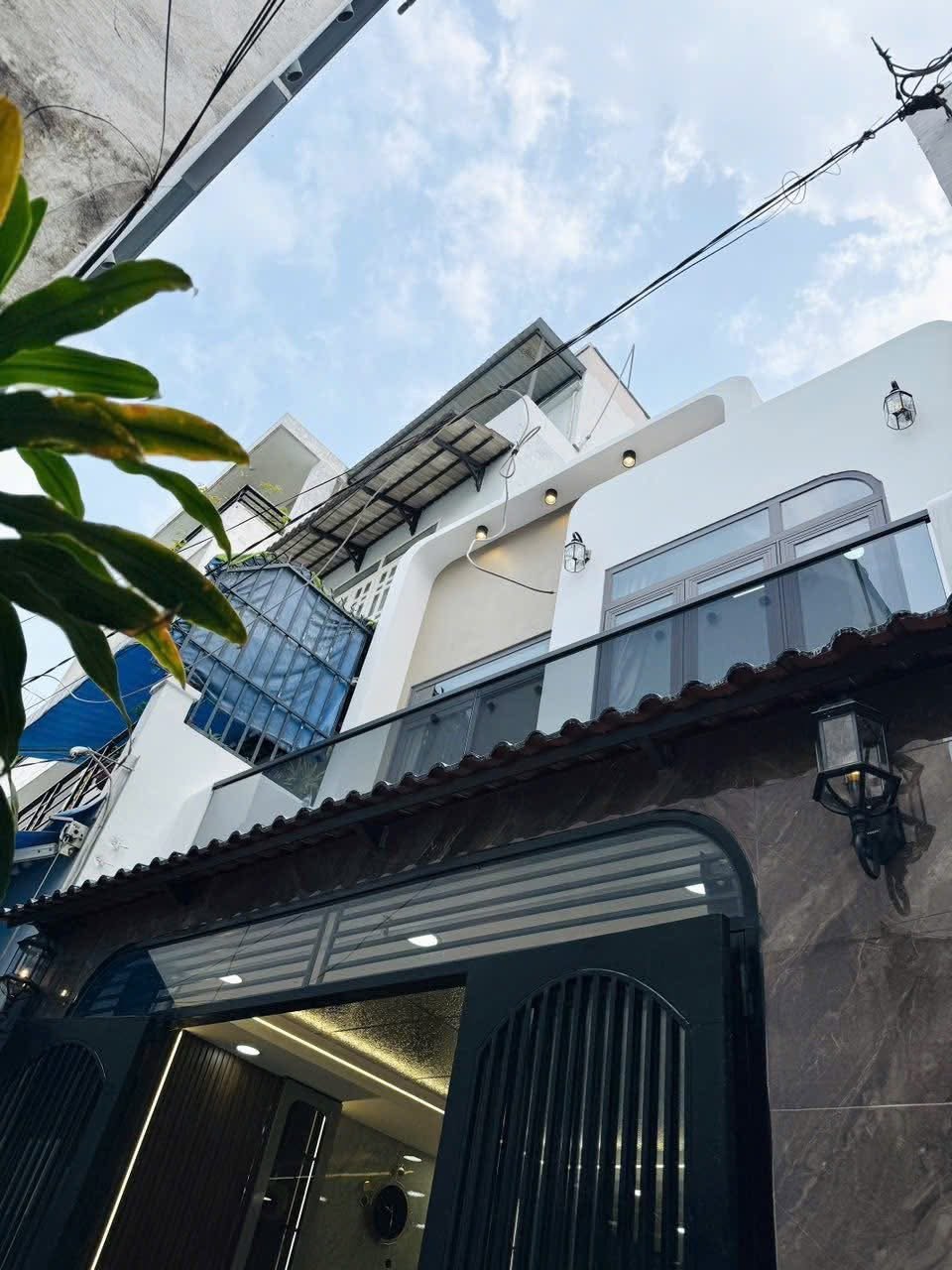 Ra mắt căn nhà phố hiện đại 3pn 2tỷ9, diện tích 55m2 trên đường Linh Trung