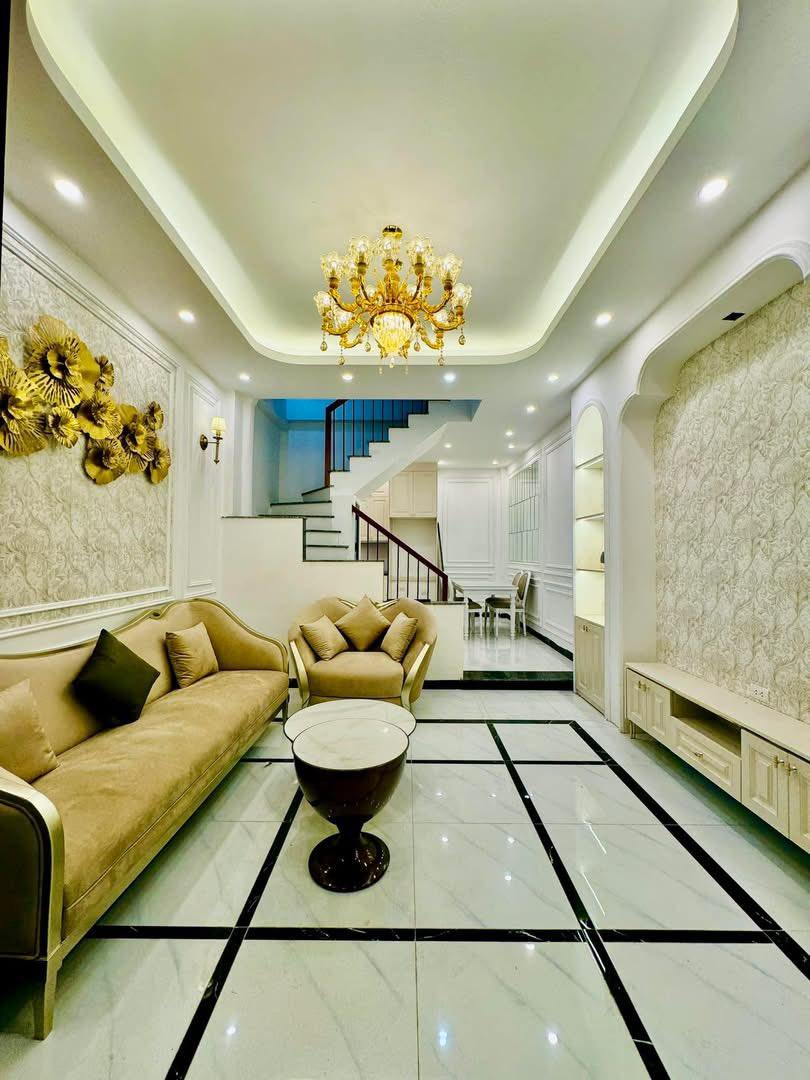Bán nhà quận thanh xuân 58m2, 5 tầng, full nội thất, xe ba gác đỗ cửa giá chỉ 7.9 tỷ