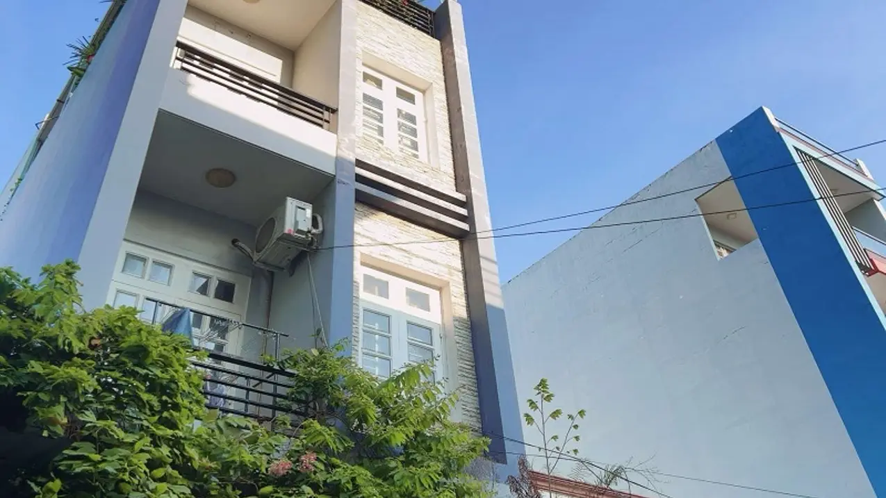 Bán nhà hẻm thông 7m kinh doanh, Huỳnh Thiện Lộc, Hoà Thạnh, Tân Phú, 64m², 4 tầng, giá siêu rẻ