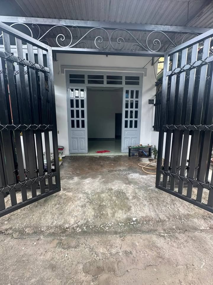 Bán gấp nhà 70m² sổ hồng riêng, Tân Xuân 5, Hóc Môn, 825 triệu