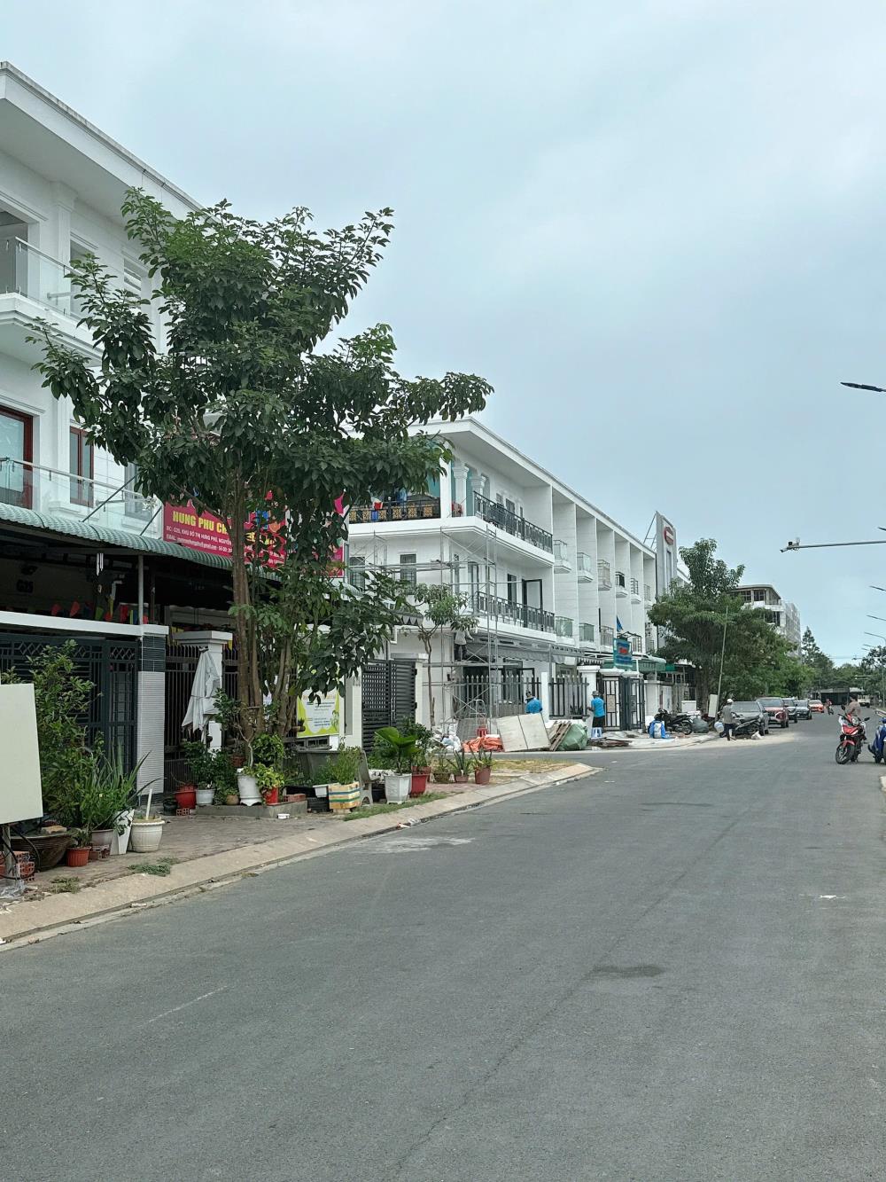 Bán nhà khu đô thị Hưng Phú, diện tích 120m2, ngang 6m,1 trệt 2 lầu