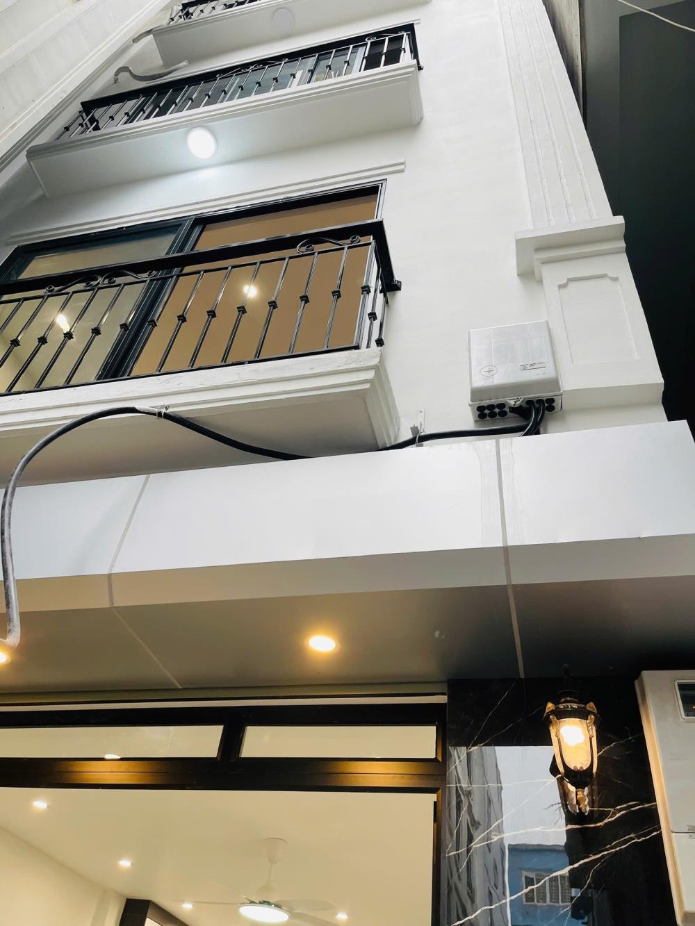 Nhà mới Đội Cấn, ở tuyệt vời, ngõ ba gác, 38m2 x 6 tầng thang máy, chỉ nhỉnh 8 tỷ