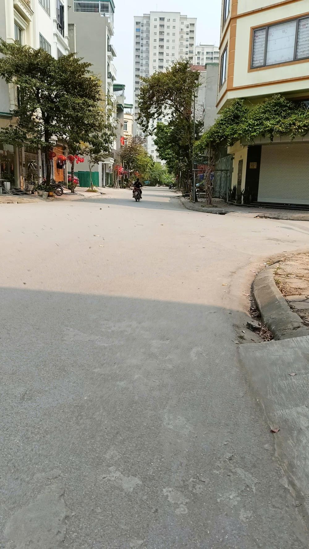 Bán biệt thự 60m2 x 5 tầng tại Mậu Lương, Kiến Hưng, 14 tỷ ở ngay
