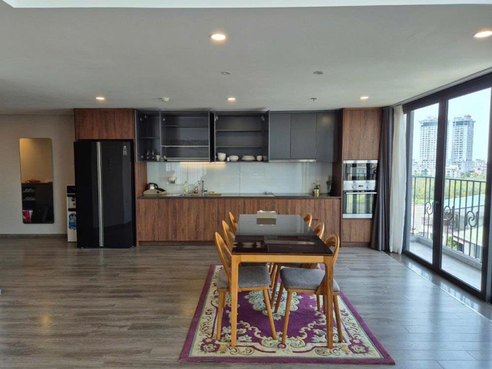 Bán căn hộ toà Penstudio, 699 Lạc Long Quân, 2pn2vs, 179m2, sổ đỏ chính chủ