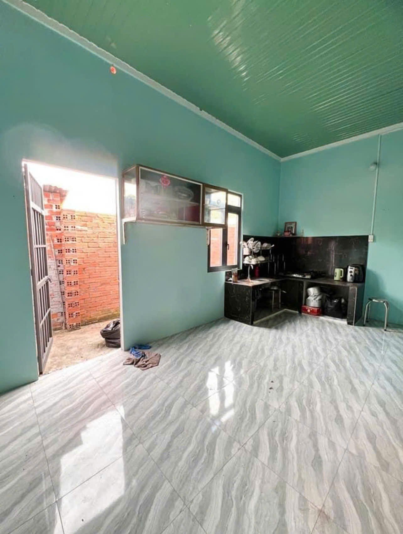 Cần bán gấp căn nhà cấp 4 ở Nguyễn Thị Hẹ, Củ Chi 180m2, sổ hồng riêng, giá 650tr