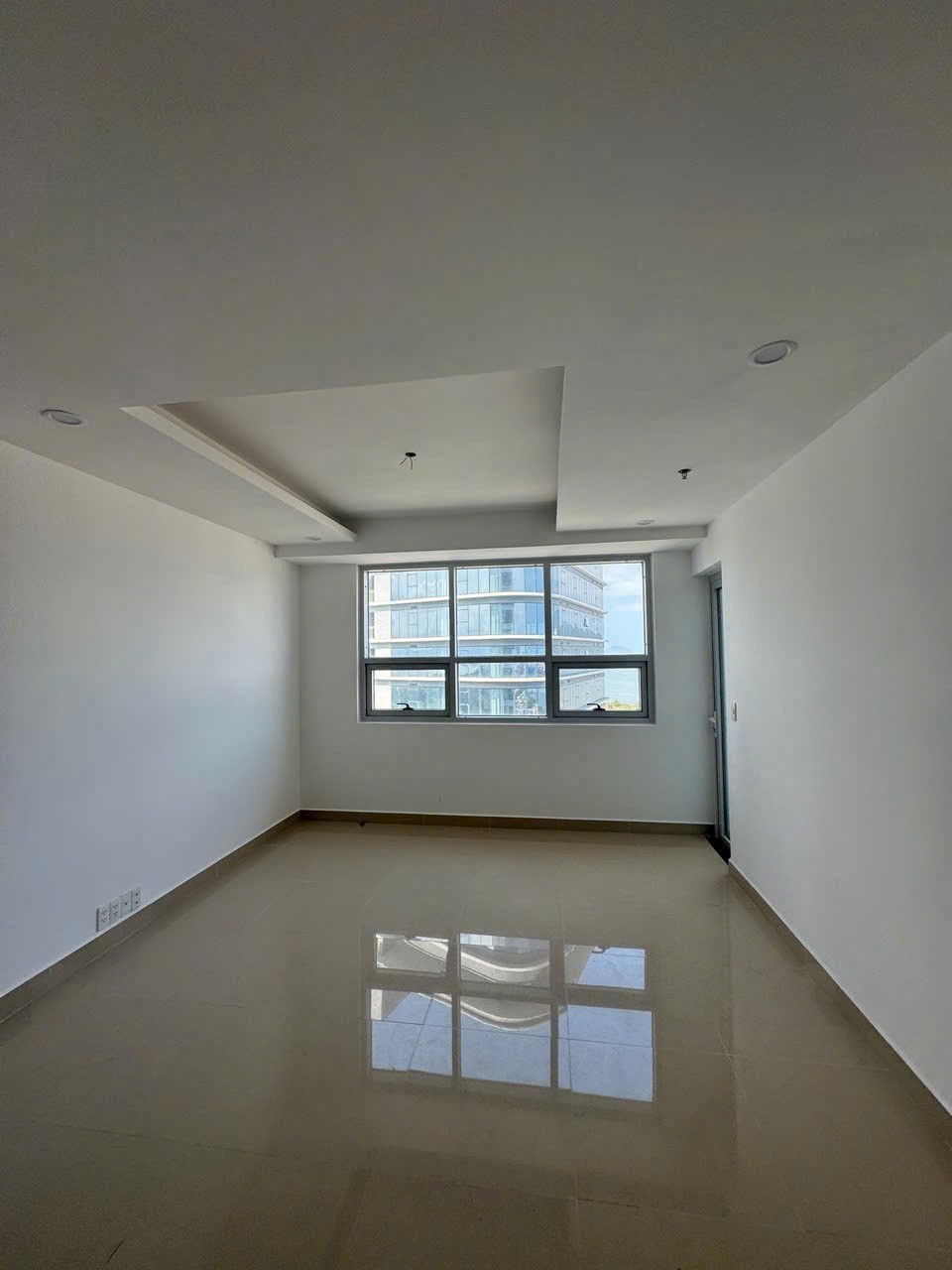 Bán căn hộ mặt tiền biển, cạnh Công Viên Phần Mềm, view Sông Hàn, view pháo hoa đà nẵng