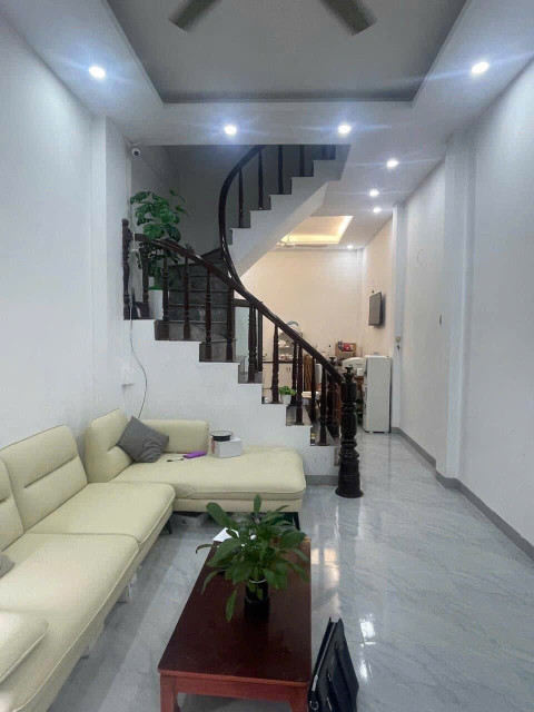 Bán nhà Chiến Thắng, Hà Đông, 35m2 x 4 tầng, mặt tiền 3.5m, giá 12.9 tỷ