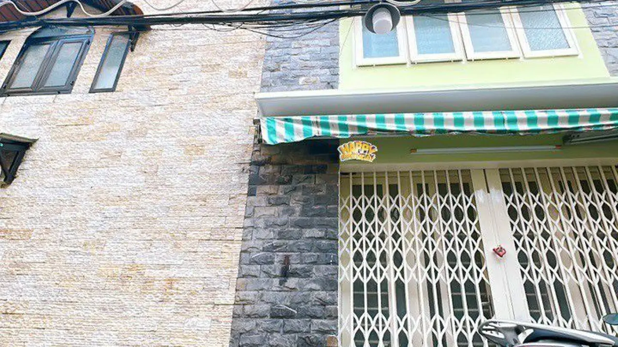 Nhà 4 tầng, đường Tôn Thất Thuyết, Quận 4, 3pn, hẻm xe hơi, giá chỉ 4.7 tỷ