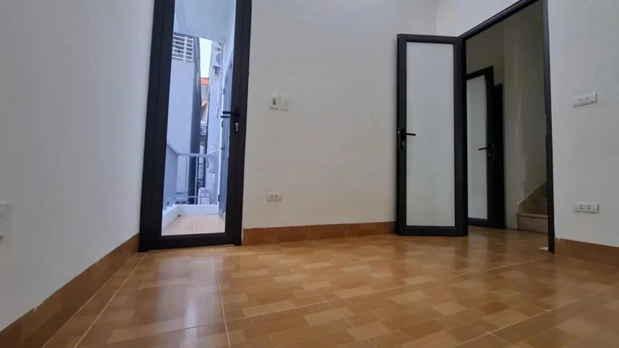 Bán nhà Bùi Xương Trạch, Thanh Xuân, nhà dân xây chắc chắn, 30m2 giá hơn 5 tỷ