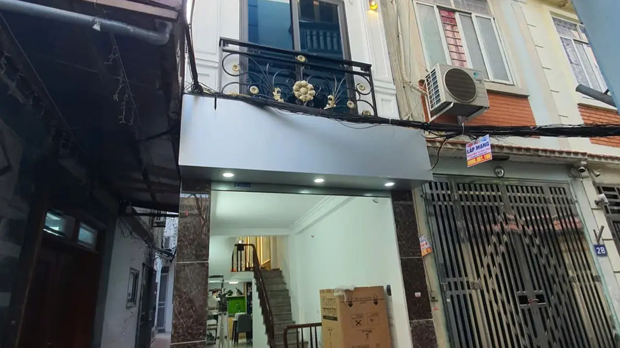 Cần bán nhà mới xây Lĩnh Nam, 31m², 4 tầng, chỉ 4.58 tỷ, sổ đỏ chính chủ