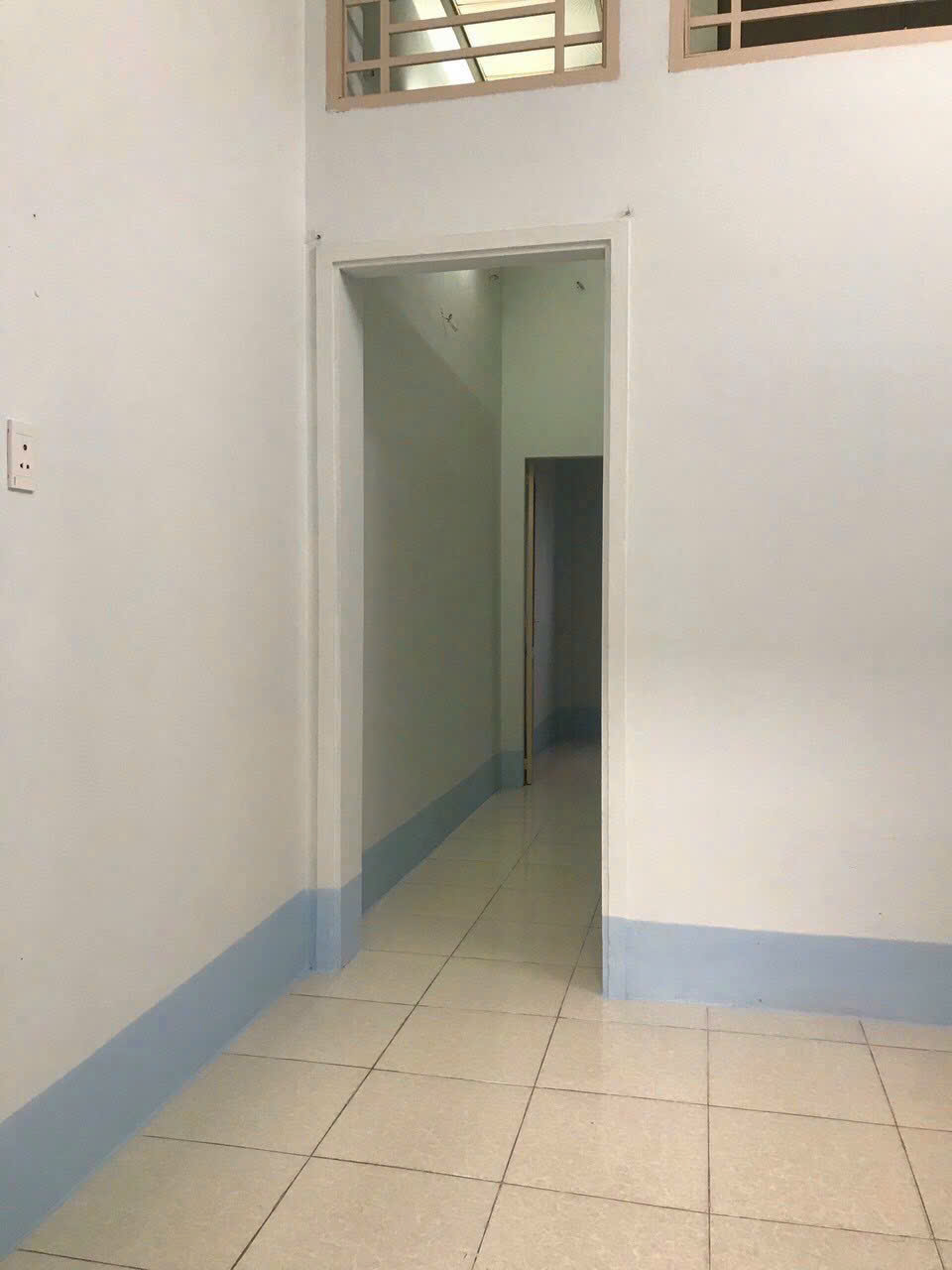 Cho thuê nhà hẻm 90 hùng vương gần Vincom Hùng Vương giá 3,5 triệu