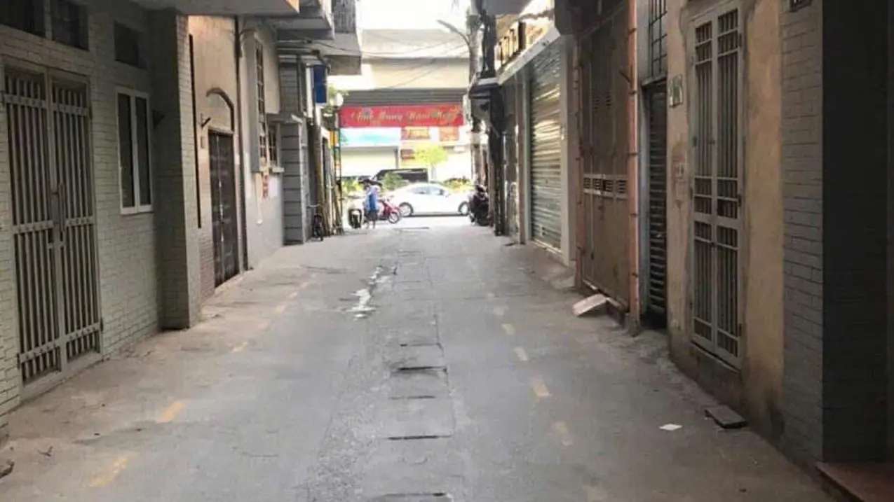 Bán nhà Nguyễn Xiển, 63m2, 21.6 tỷ, phân lô, vuông vắn, ngõ ô tô tránh