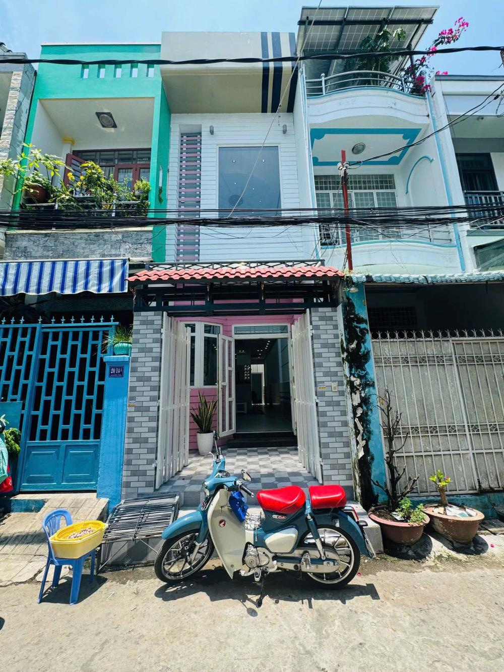 Cho thuê nhà 3 phòng ngủ tại Nguyễn Trãi, có máy lạnh 8 triệu