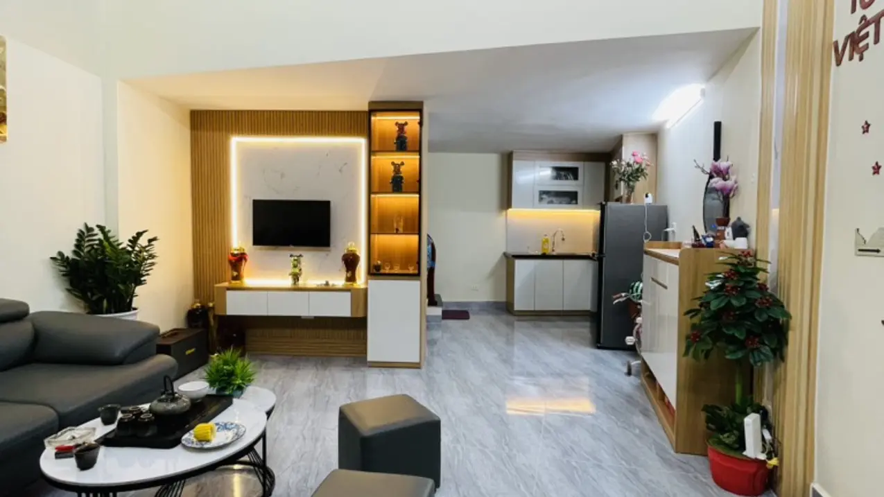 Bán nhà đẹp Nguyễn Đức Cảnh, 4 tầng full nội thất cao cấp, 35m², Giá chỉ 3.3 tỷ