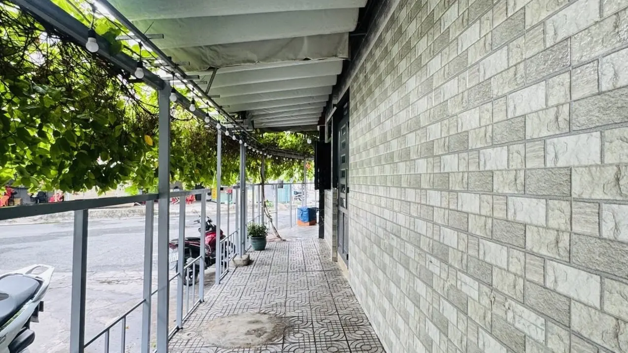 Nhà chính chủ gửi bán, nhà 3 mặt tiền, Huỳnh Thị Hai, trung tâm Q.12, dòng tiền ổn định