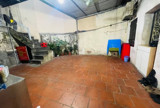Bán nhà phố Đội Cấn Ba Đình, ngõ ô tô kinh doanh giá đầu tư, 183m2 giá chào 35 tỷ