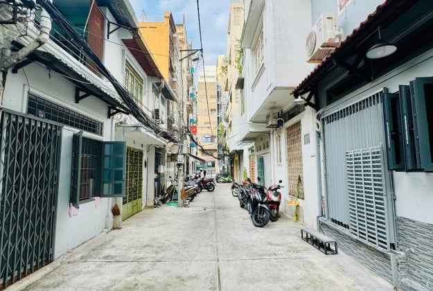 Bán nhà hẻm xe hơi Nguyễn Bỉnh Khiêm, gần Thảo Cầm Viên, 4PN, nhà mới, nội thất đep, giá tốt