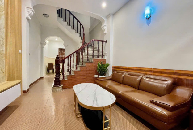 Nhà trung tâm Phố Cố Tô Hiệu, Hà Đông, ngõ nông gần ô tô, rộng 40m2 x 4 tầng, giá chỉ hơn 8 tỷ