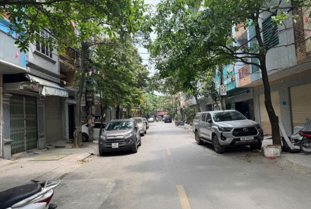 Nhà mặt Phố Lý Thường Kiệt Hà Đông, phân lô lô vỉa hè, 5 tầng, giá hơn 12 tỷ