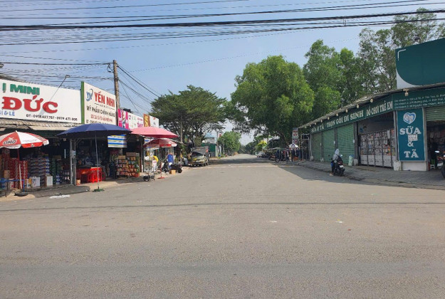 Bán gấp 125m2 đất shr phù hợp cho ai muốn làm nhà ở, phòng trọ hoặc cơ sở kinh doanh