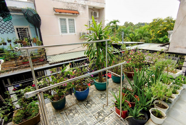 Bán nhà mặt tiền Ung Văn Khiêm, 120m², 4 tầng, 5pn, giá 31 tỷ, vị trí đắc địa, sổ hồng riêng