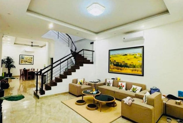 Bán nhà ngõ 435 Đội Cấn Ba Đình, vị trí đẹp ô tô kinh doanh, 78m2 x 4 tầng, giá 22.99 tỷ