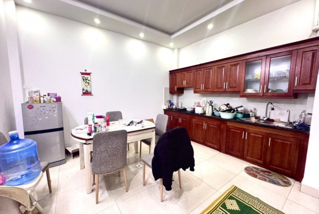 Bán nhà 4 tầng, 60m2 x mặt tiền 4m, vỉa hè, ô tô, kinh doanh tuyệt vời chỉ 17.4 tỷ