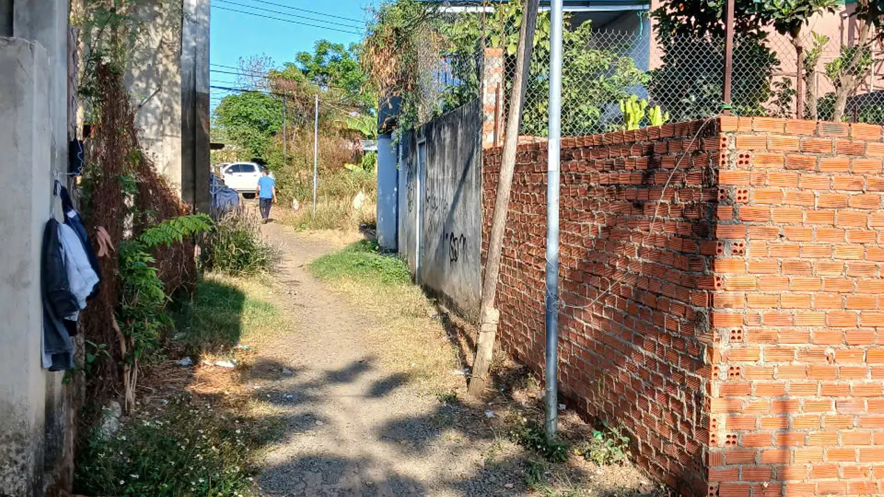 Bán đất giá rẻ Buôn Ma Thuột, 6x17m, đầu hẻm 35 Tạ Quang Bửu, P. Thành Nhất, chỉ 245 triệu