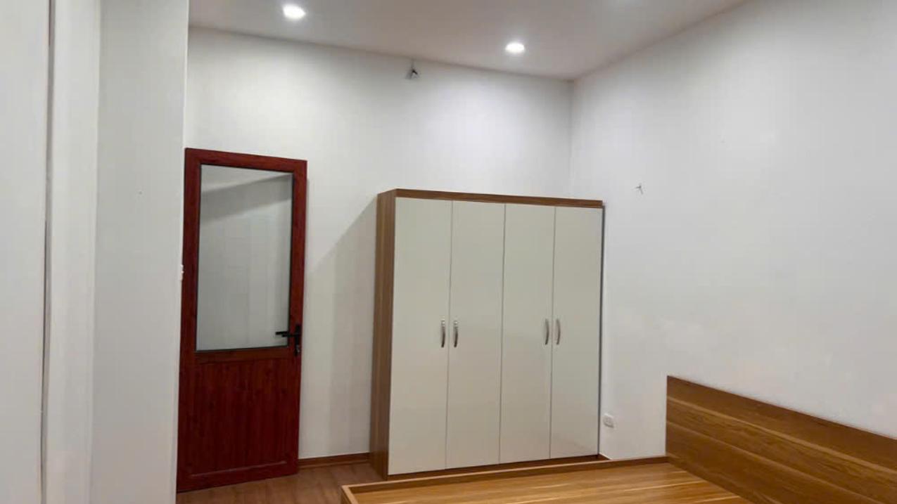 Chính chủ có phòng cho thuê tại phố Nguyên Hồng, Phường Láng Hạ, Quận Đống Đa, Tp Hà Nội