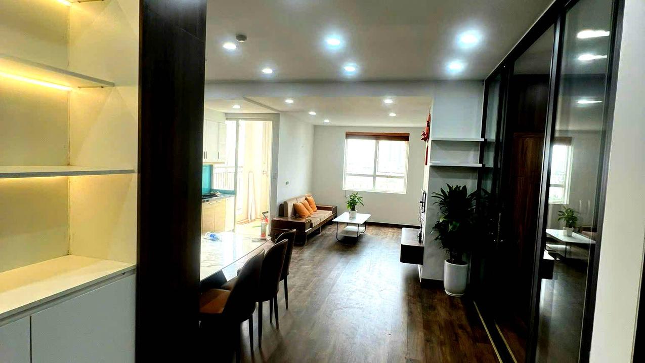 Bán gấp Căn hộ Chung cư FLC Landmark Tower Lê Đức Thọ, Mỹ Đình 124m2, 3PN, 6.8 tỷ