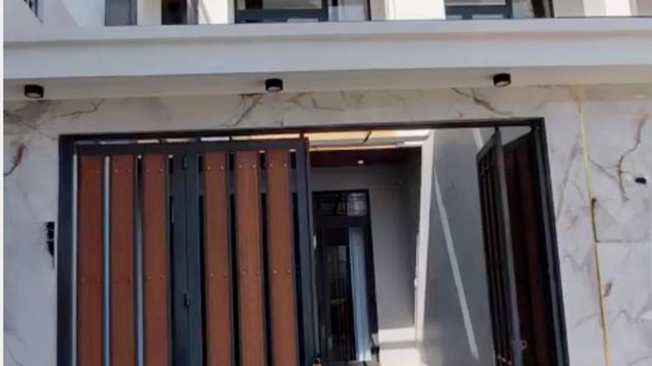 Bán nhà mới xây 3 tầng gần biển Vĩnh Phước, Nha Trang